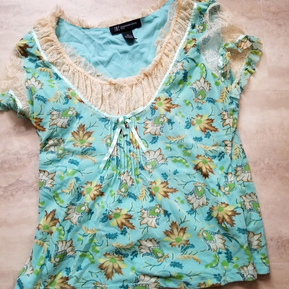 INC top size medium
